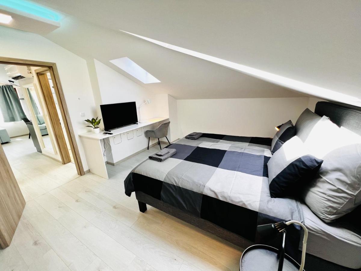 Villa Szofia Veszprem Apartments Екстериор снимка