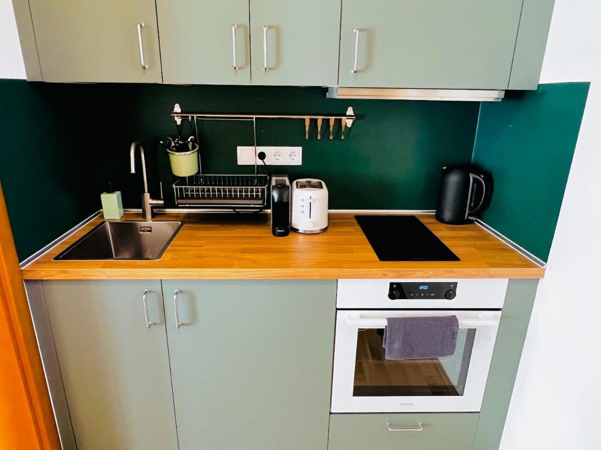 Villa Szofia Veszprem Apartments Екстериор снимка
